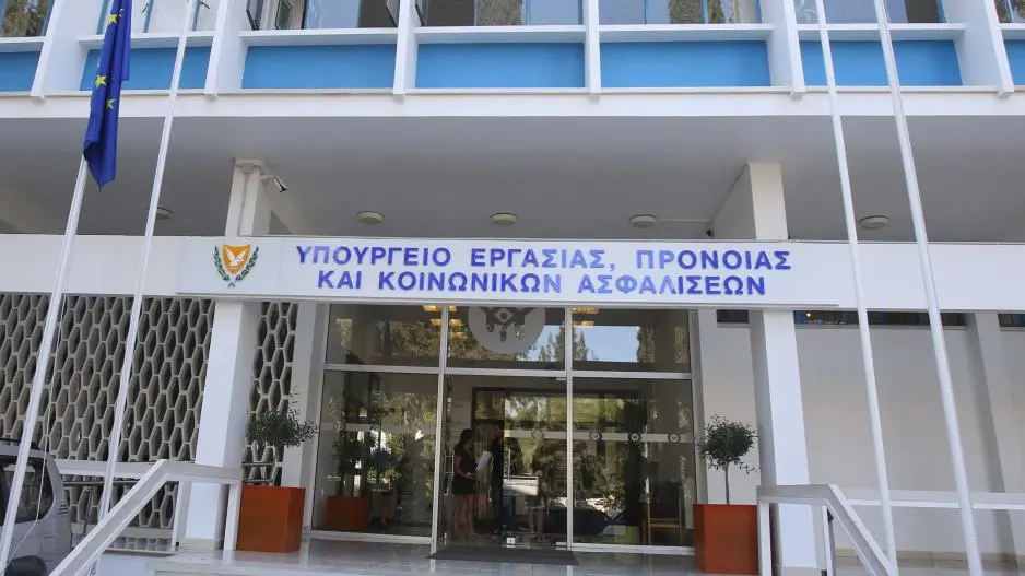 Διευκρινίσεις Τμήματος Επιθεώρησης Εργασίας προς εργοδότες λόγω καύσωνα