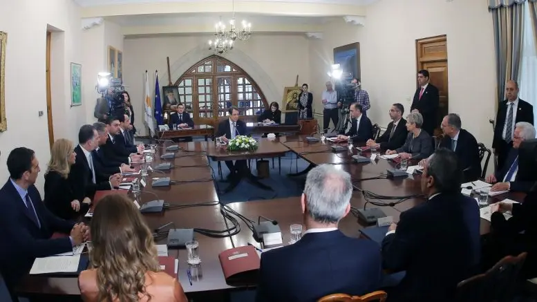 Συζητούν για παράταση των περιοριστικών μέτρων