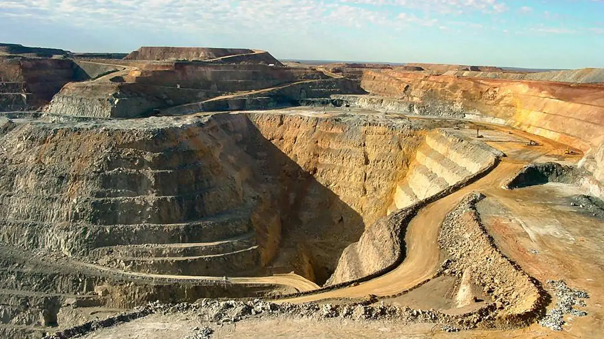 Νέα κρίση στις σπάνιες γαίες: Το άγνωστο ύττριο προκαλεί κλυδωνισμούς