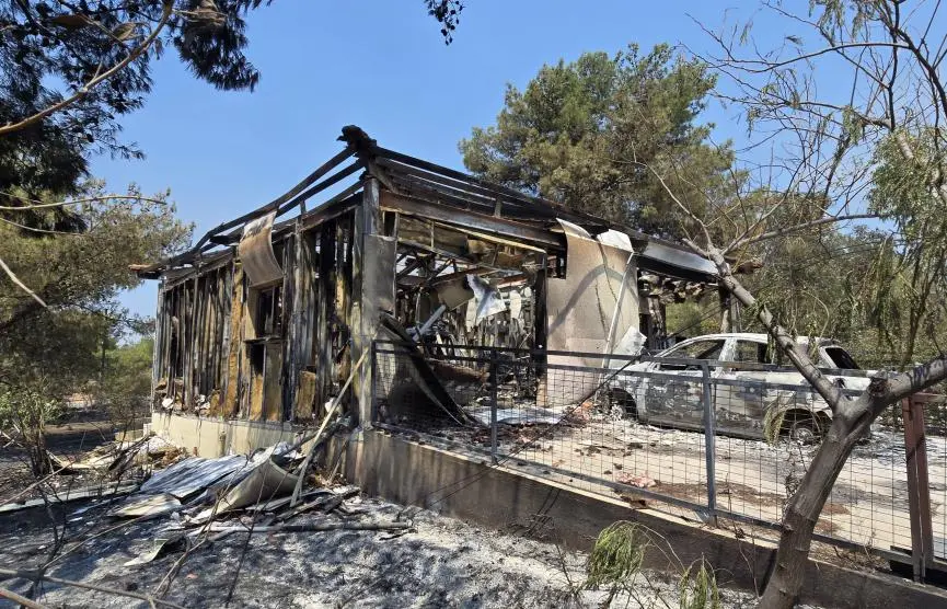 Πυρόπληκτοι: Αρχίζει η οικονομική βοήθεια για ζημιές σε οχήματα και μηχανήματα