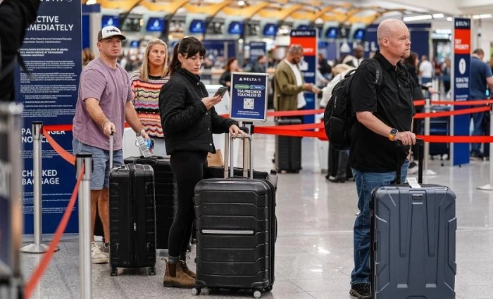 Ταξιδιώτες στην Ασία: Πανάκριβη η επιστροφή στις πατρίδες τους