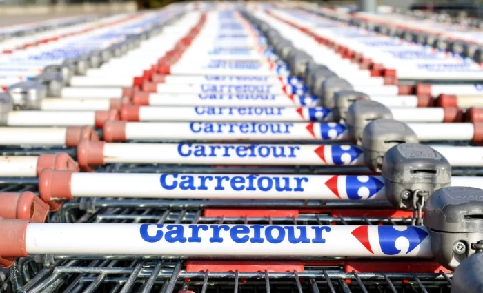 Carrefour: Η μάχη του γίγαντα του λιανεμπορίου για την ανάκτηση των επενδυτών