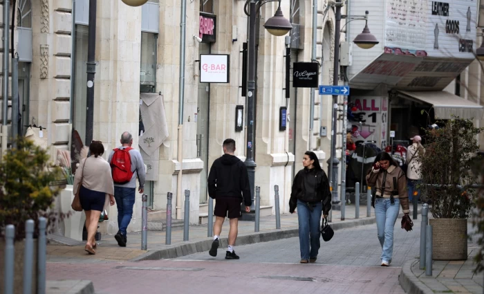 Πόσο επηρεάζει ο πόλεμος στο Ιράν το τουριστικό ενδιαφέρον ενόψει καλοκαιριού σε Κύπρο και Ελλάδα;