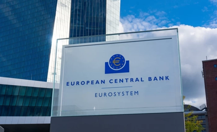 ΕΚΤ: Προς διατήρηση επιτοκίων τον Απρίλιο εν μέσω γεωπολιτικής αβεβαιότητας