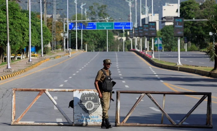 Γιατί ο Τραμπ εγκλωβίστηκε στην «Παγίδα του Ορμούζ»