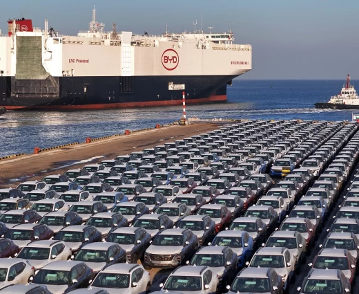 Πετρελαϊκή κρίση: Οι Κινέζοι τρίβουν τα χέρια τους καθώς οι εξαγωγές ηλεκτρικών οχημάτων εκτινάσσονται