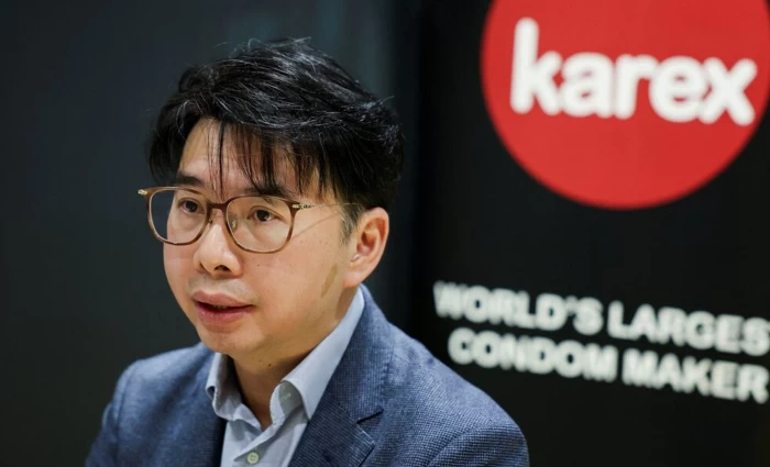 Ο πόλεμος βάζει φωτιά (και) στις τιμές των προφυλακτικών