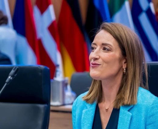 Μέτσολα: Η Ευρώπη δεν μπορεί να αντιμετωπίσει τις προκλήσεις του μέλλοντος με εργαλεία του παρελθόντος