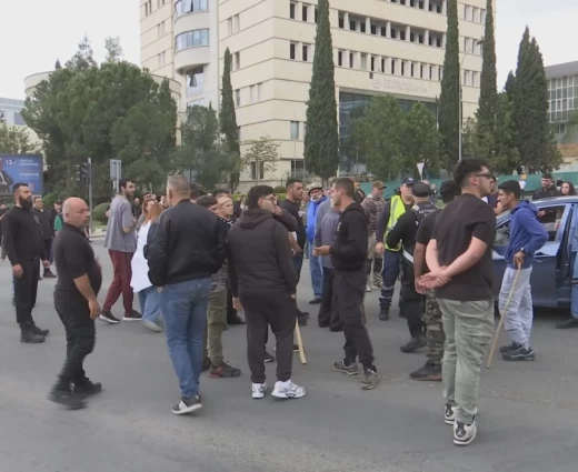 Κανονικά η κυκλοφορία στη Ριζοελιά αλλά οι κτηνοτρόφοι συνεχίζουν τις κινητοποιήσεις