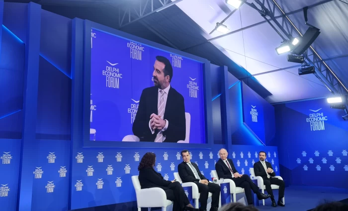 Η νέα εποχή του μεταναστευτικού – Τι ανέλυσαν Ιωαννίδης, Πλεύρης και Karner στους Δελφούς