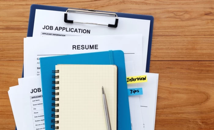 Αγορά εργασίας: Από το «mini retirement» στο job-apocalypse της AI και της αβεβαιότητας