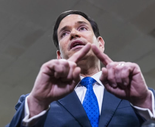 Ρούμπιο: «Οικονομικό πυρηνικό όπλο» ο αποκλεισμός των Στενών του Ορμούζ