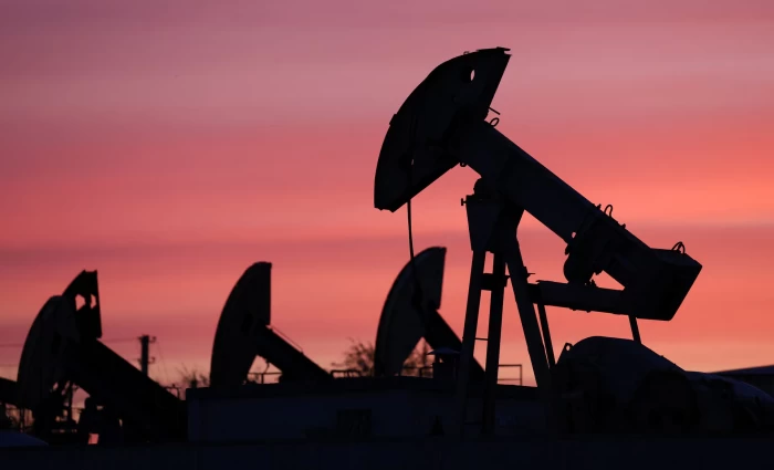 Πετρέλαιο: Πέριξ των $113 το Brent καθώς παραμένουν κλειστά τα Στενά του Ορμούζ