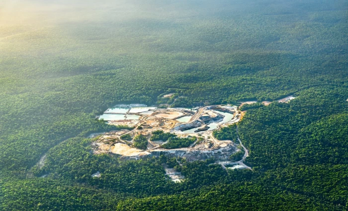 Η χώρα - έκπληξη που πλουτίζει από τον πόλεμο στο Ιράν