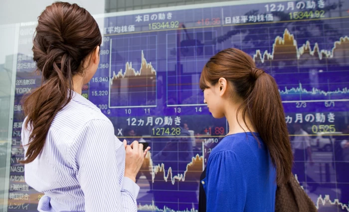 Μεικτά πρόσημα στην Ασία στον απόηχο της απόφασης των ΗΑΕ για αποχώρηση από τον ΟΠΕΚ