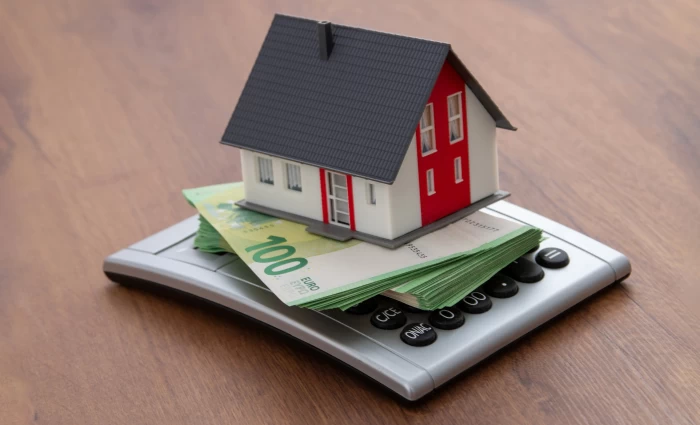 Ίδια χώρα, άλλη... συνταγή για την στεγαστική κρίση