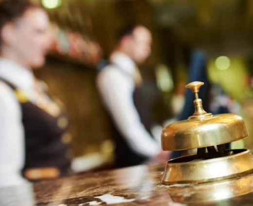 Πληθαίνουν οι φωνές για παράταση της στήριξης στα ξενοδοχεία  - Υπέρ και οι ξενοδοχοϋπάλληλοι που εκπέμπουν SOS