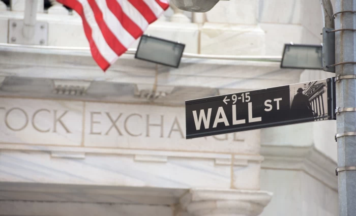 Wall Street: Η τεχνολογία και το ΑΕΠ στηρίζουν το ράλι του Απριλίου