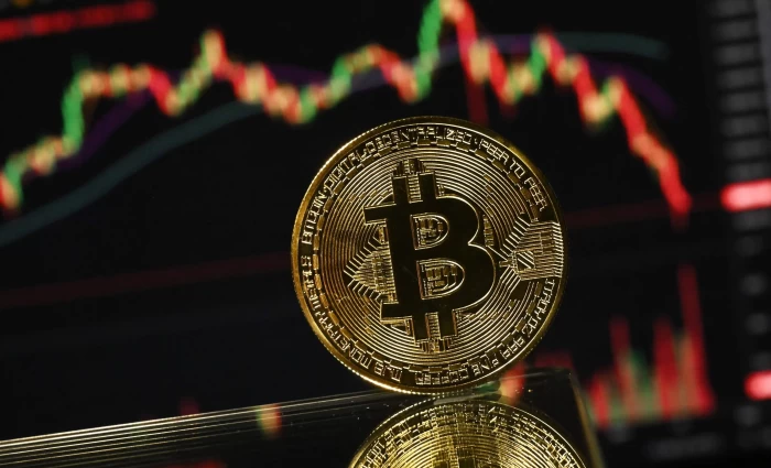 Bitcoin: Υψηλό τριμήνου στα 80.000 δολάρια