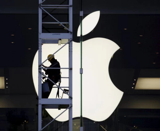 Apple: Θα αυξήσει τις τιμές λόγω της κρίσης στα τσιπ μνήμης
